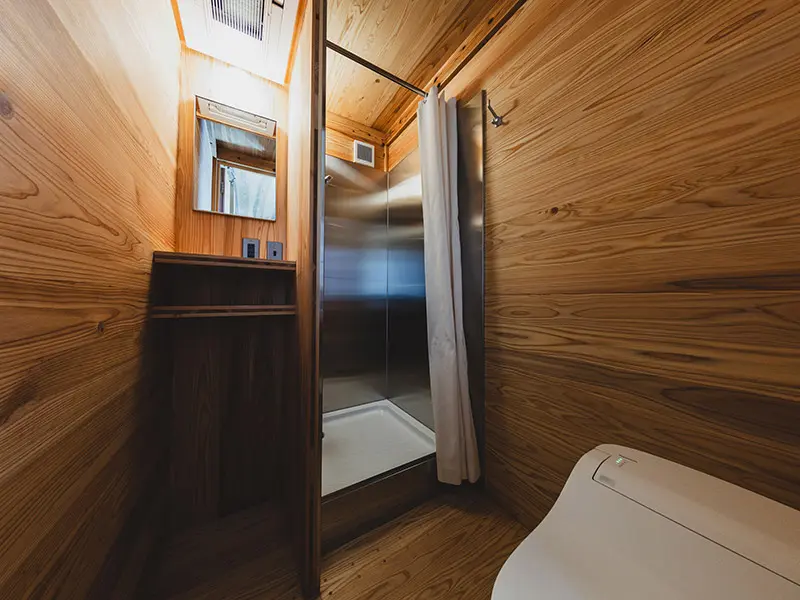 シャワールーム